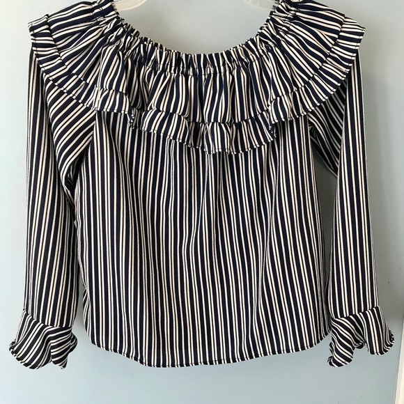 Divided Striped and Ruffled Top - Picture 4 of 5